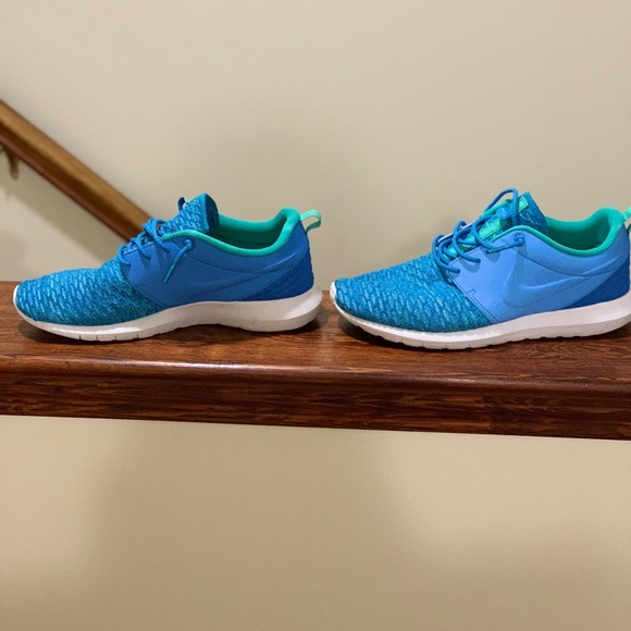 Nike Trainers - Picture 2 of 6